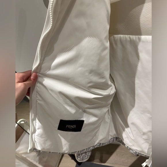 Fendi ski jacket - Picture 4 of 5
